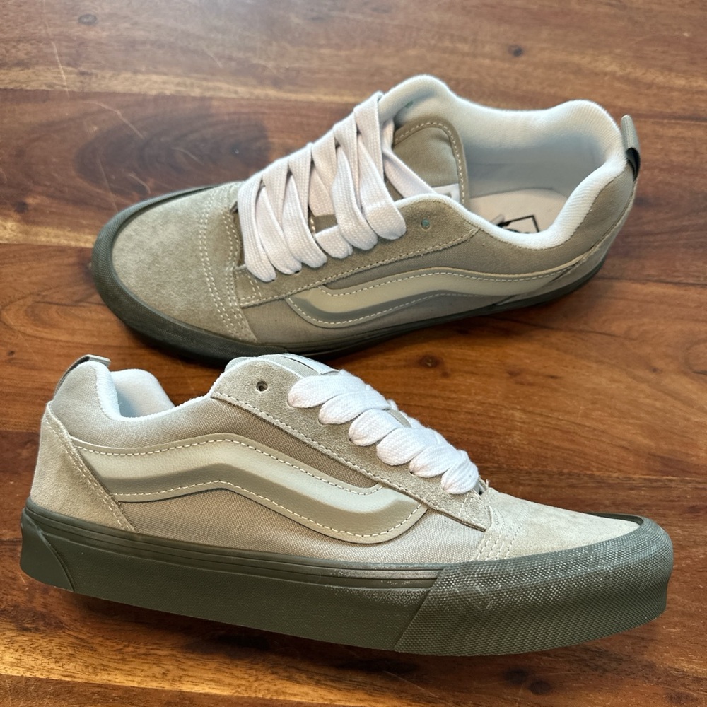 Vans grey knu skool skater sneakers NWT